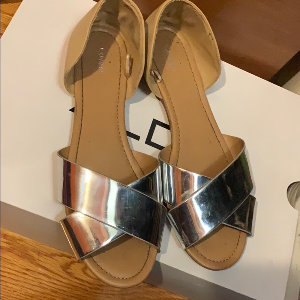 Express Sandals